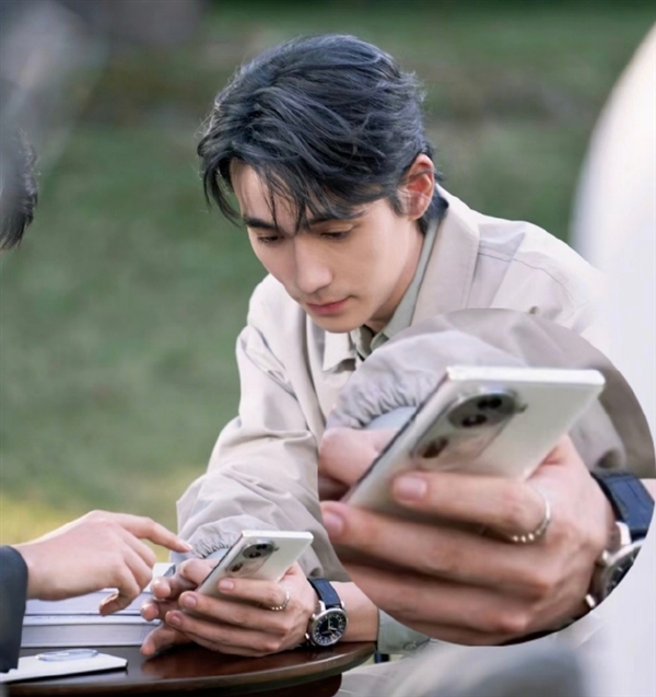 真機曝光，OPPO Reno11系列手機將推出兩個新版本